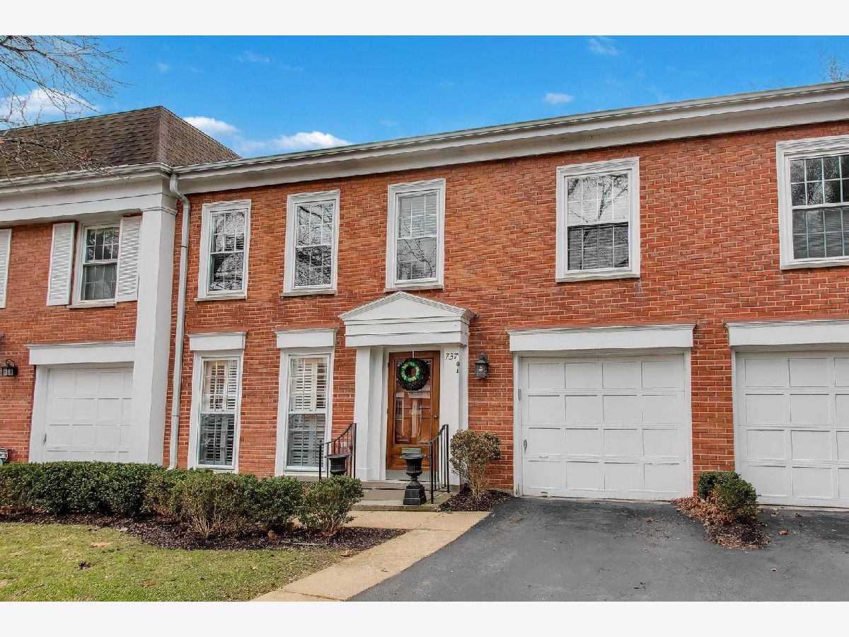  For Sale Northbrook Illinois, 737 York Court