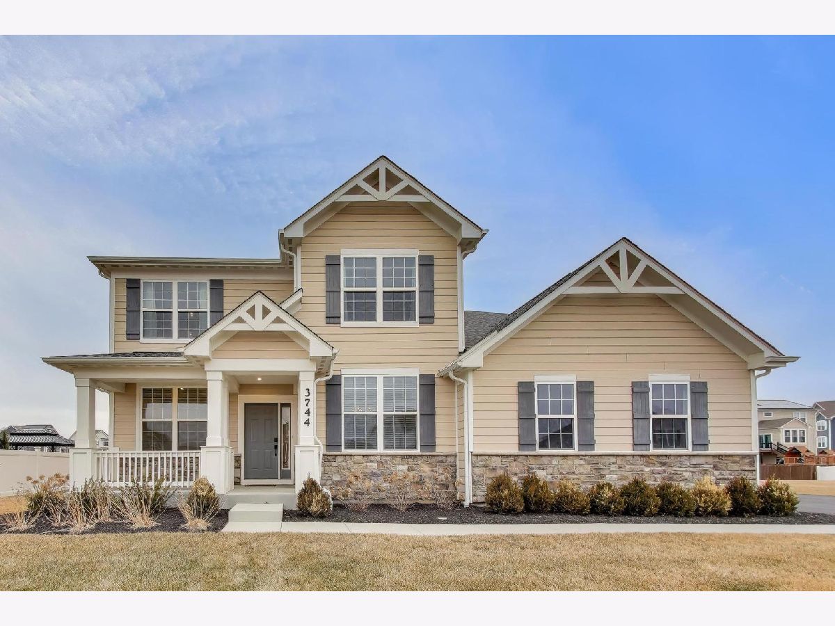 Homes For Sale Highland Woods Elgin Illinois, 3744 Peregrine Way