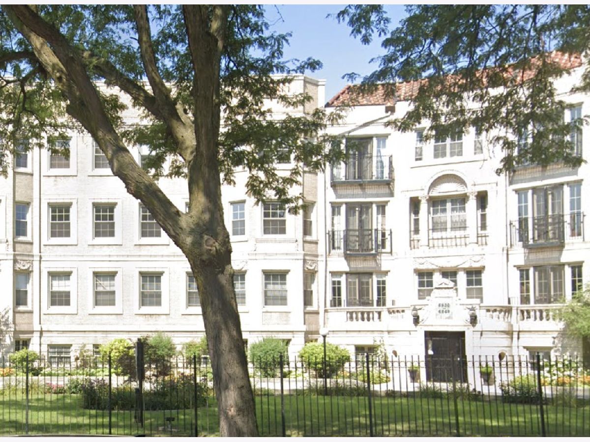  Rented Chicago Illinois, 6830 South Shore