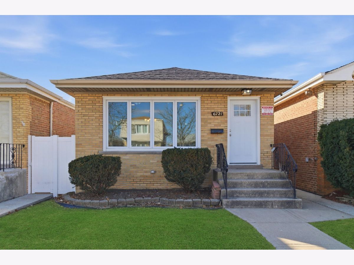 For Sale Chicago Illinois, 6721 63rd Street