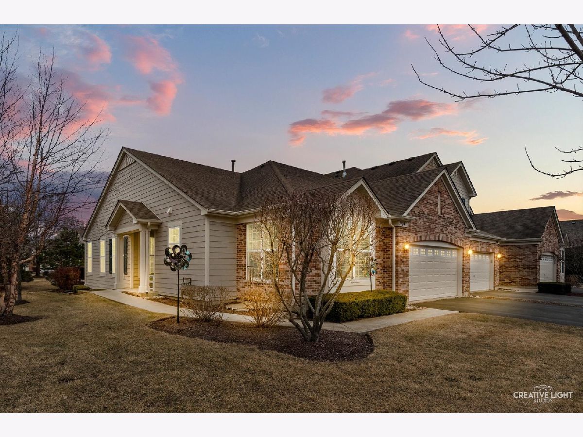  For Sale Bolingbrook Illinois, 1194 John Hancock Drive