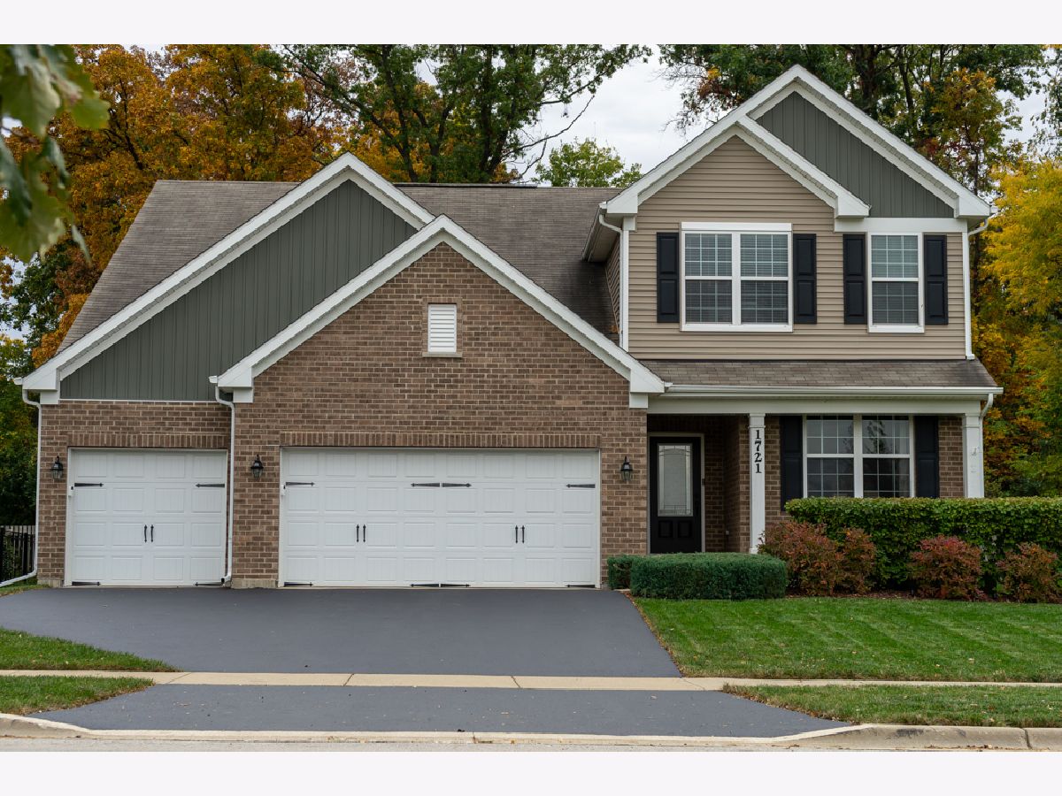  For Sale Woodridge Illinois, 1721 Harcourt Drive