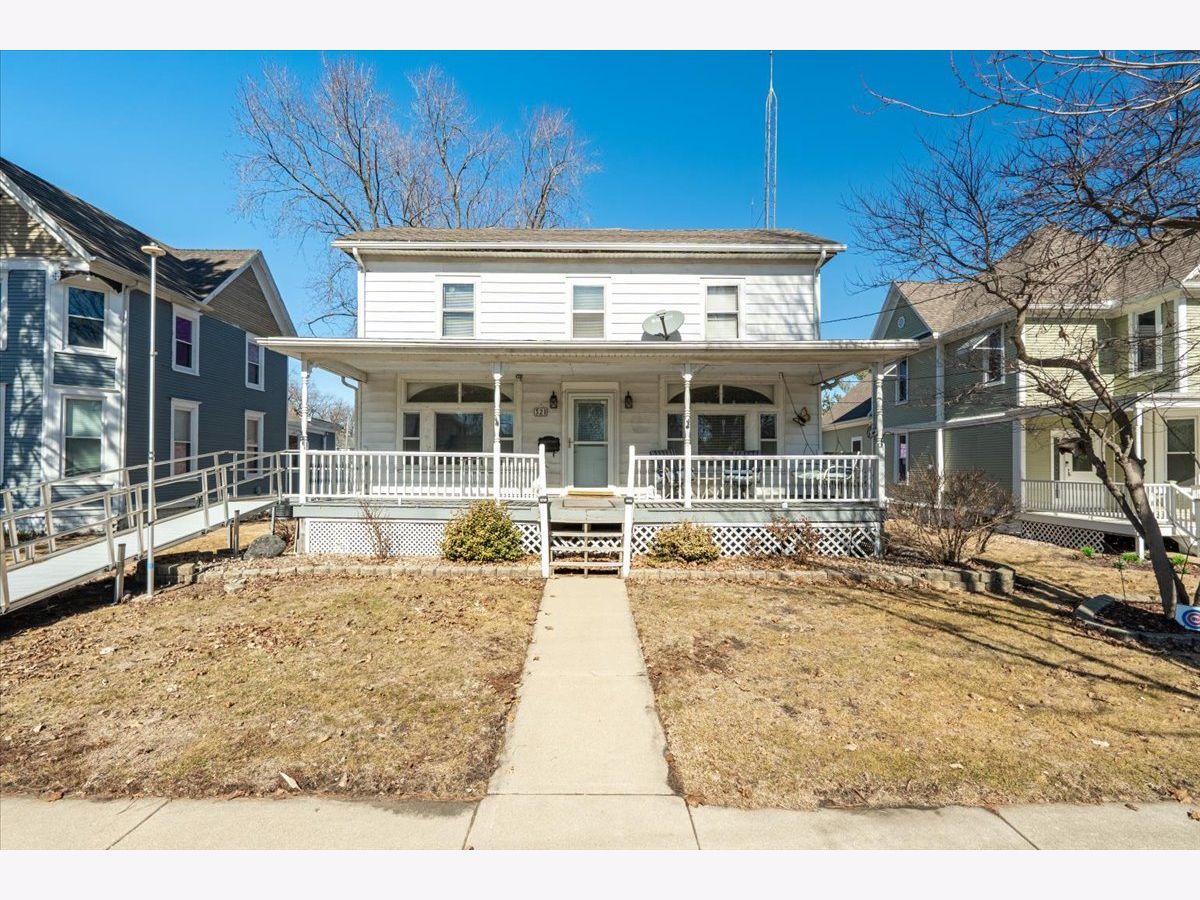  For Sale El Paso Illinois, 321 2nd Street