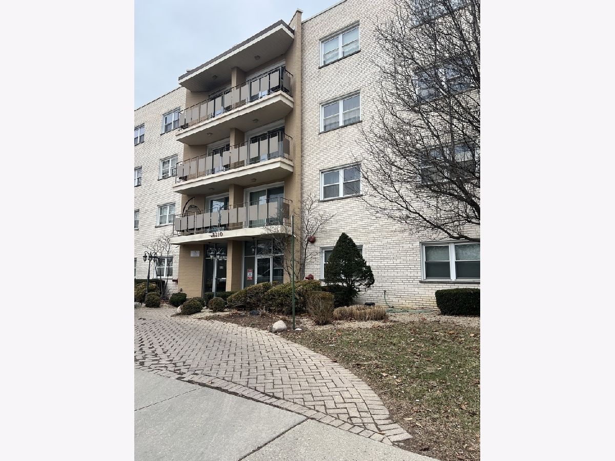  For Sale Skokie Illinois, 8210 Elmwood Avenue