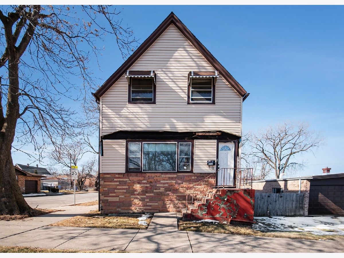  For Sale Chicago Illinois, 9158 Clyde Avenue