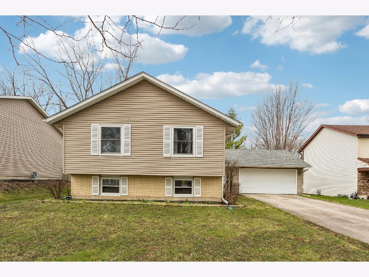  For Sale Vernon Hills Illinois, 10 Deerpath Drive