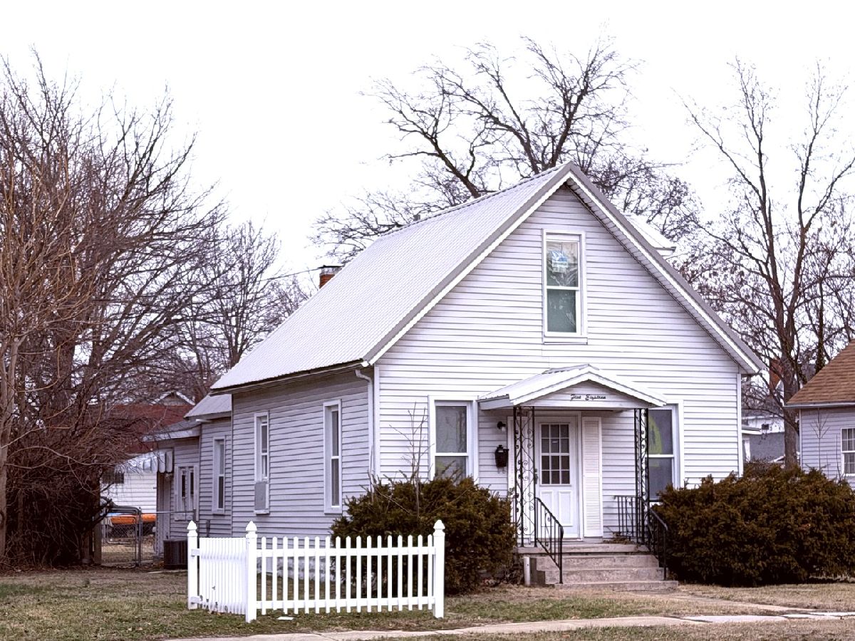  For Sale Centralia Illinois, 518 Noleman Street