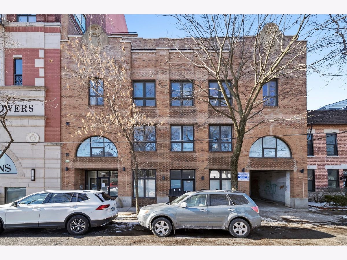 Condominiums Sold Carriage Park Lofts Chicago Illinois, 1448 Orleans