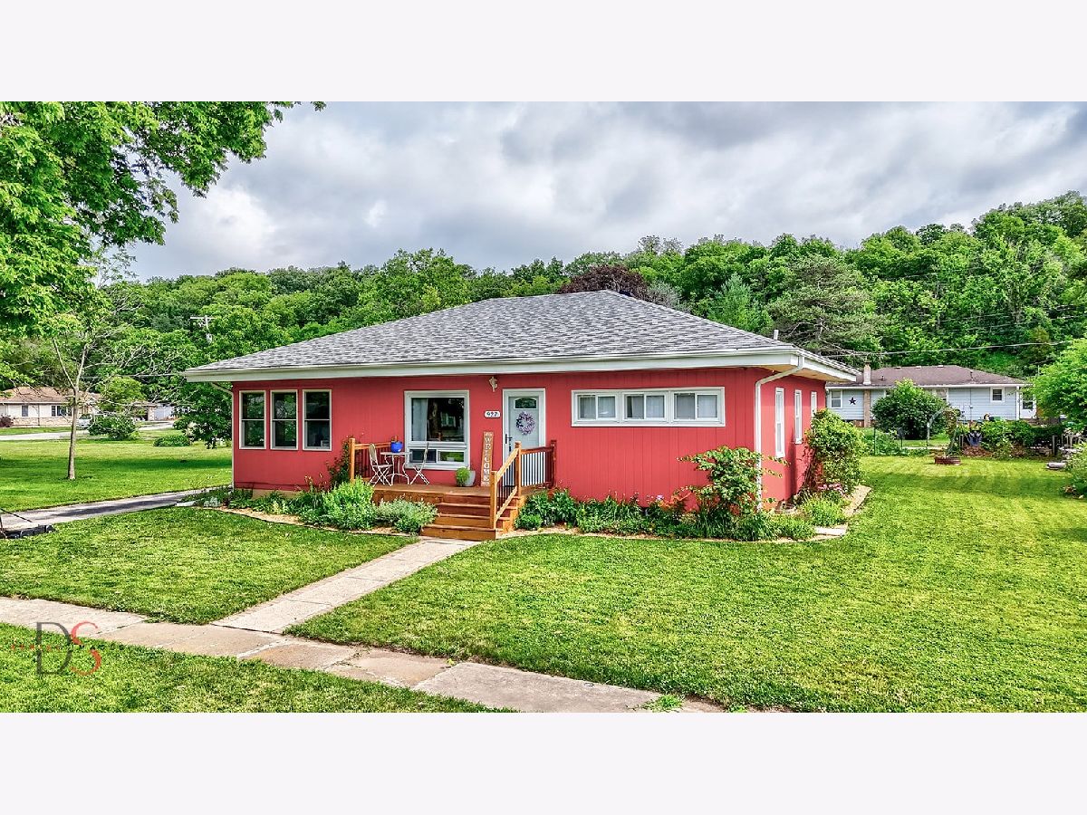  For Sale Marseilles Illinois, 927 Clark Street