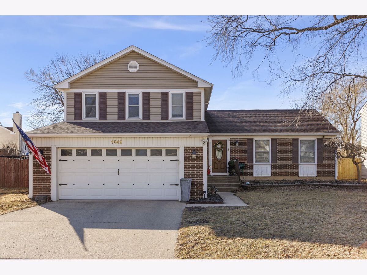  For Sale Bolingbrook Illinois, 1042 Churchill Drive