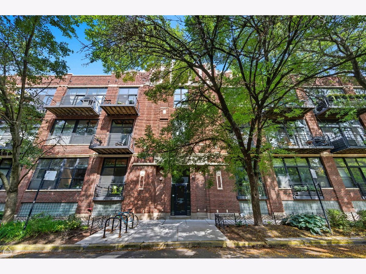  For Sale Chicago Illinois, 2300 Wabansia Avenue