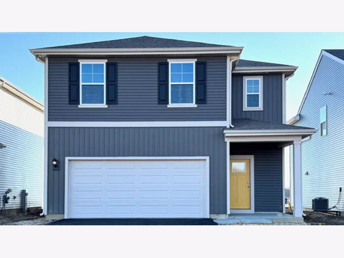  For Sale Pingree Grove Illinois, 1381 Acadia Circle