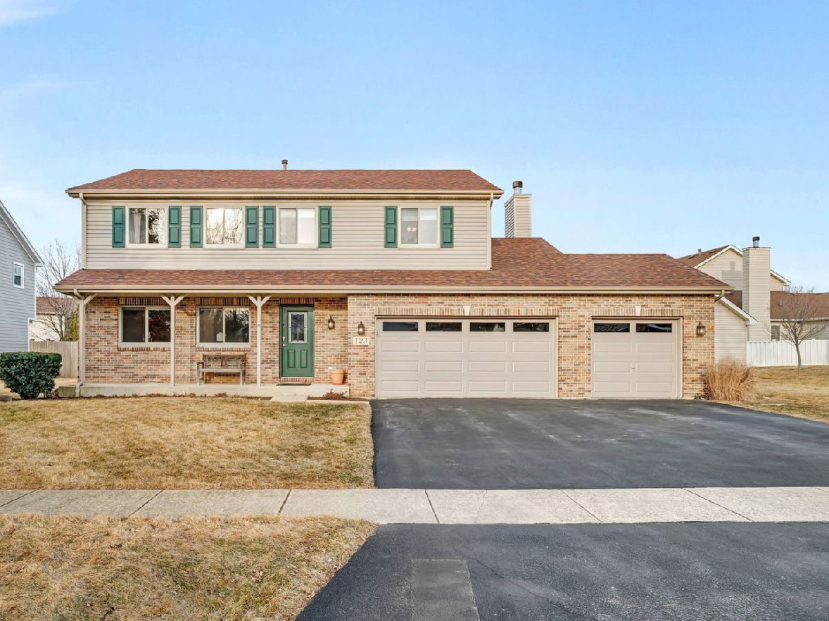 Homes For Sale Fox Chase Of Oswego Oswego Illinois, 123 Fox Chase Drive