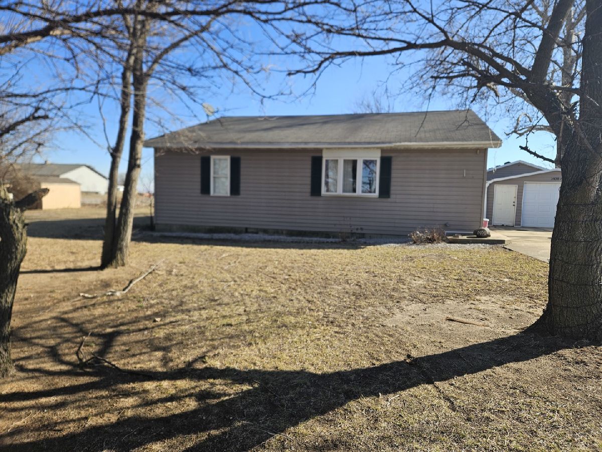  For Sale Momence Illinois, 1408 State Rte 1-17