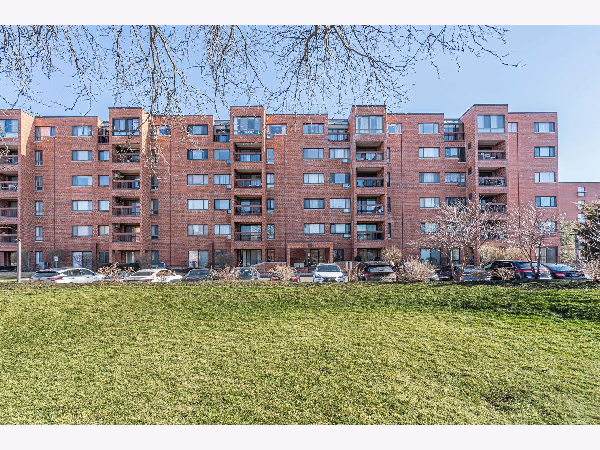  For Sale Glenview Illinois, 3801 Appian Way