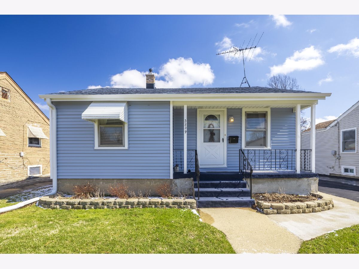  For Sale Steger Illinois, 3229 Sangamon Street