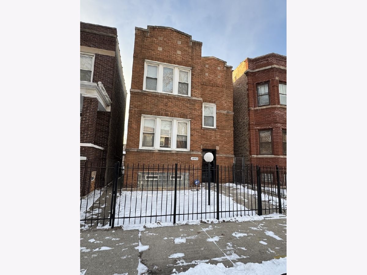  Rented Chicago Illinois, 6840 Champlain