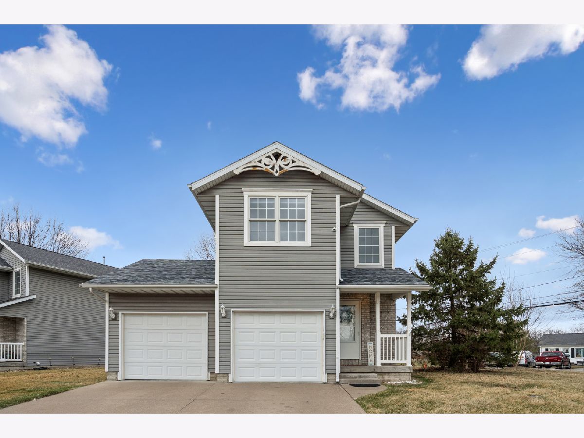  For Sale Silvis Illinois, 409 11th Ave A Court