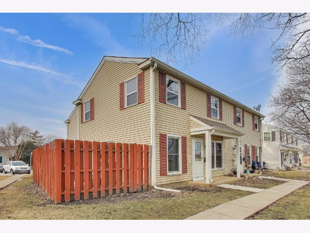  For Sale Hoffman Estates Illinois, 1834 Jamestown Circle