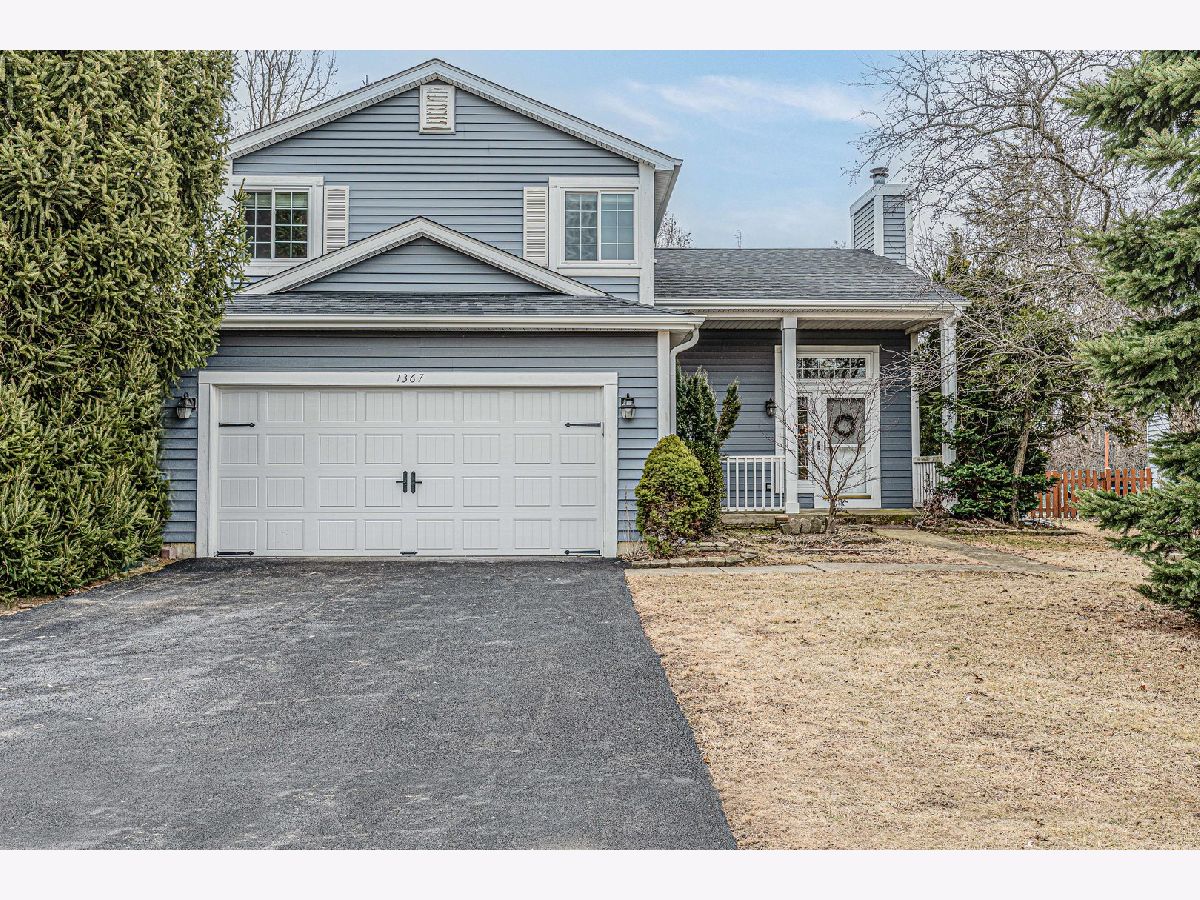 Homes & Townhomes & Condos For Sale Pleasant Hill Waukegan Illinois, 1367 Elder Lane