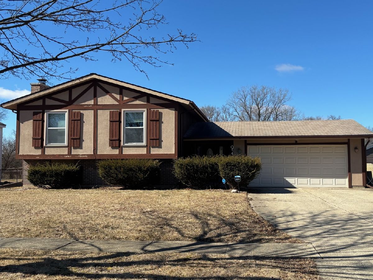  For Sale Crystal Lake Illinois, 922 Coventry Lane