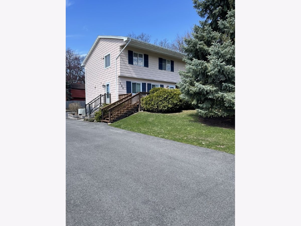  For Rent Grayslake Illinois, 720 Barron