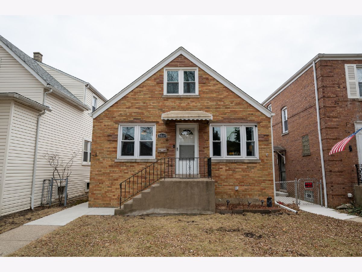  For Sale Chicago Illinois, 5049 Oak Park Avenue
