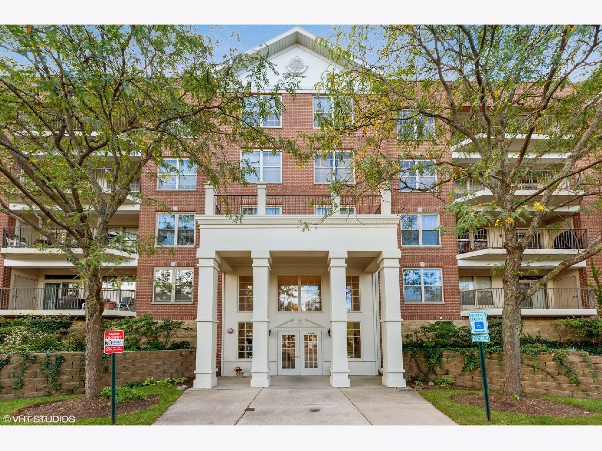  For Sale Rolling Meadows Illinois, 3100 Town Square Drive