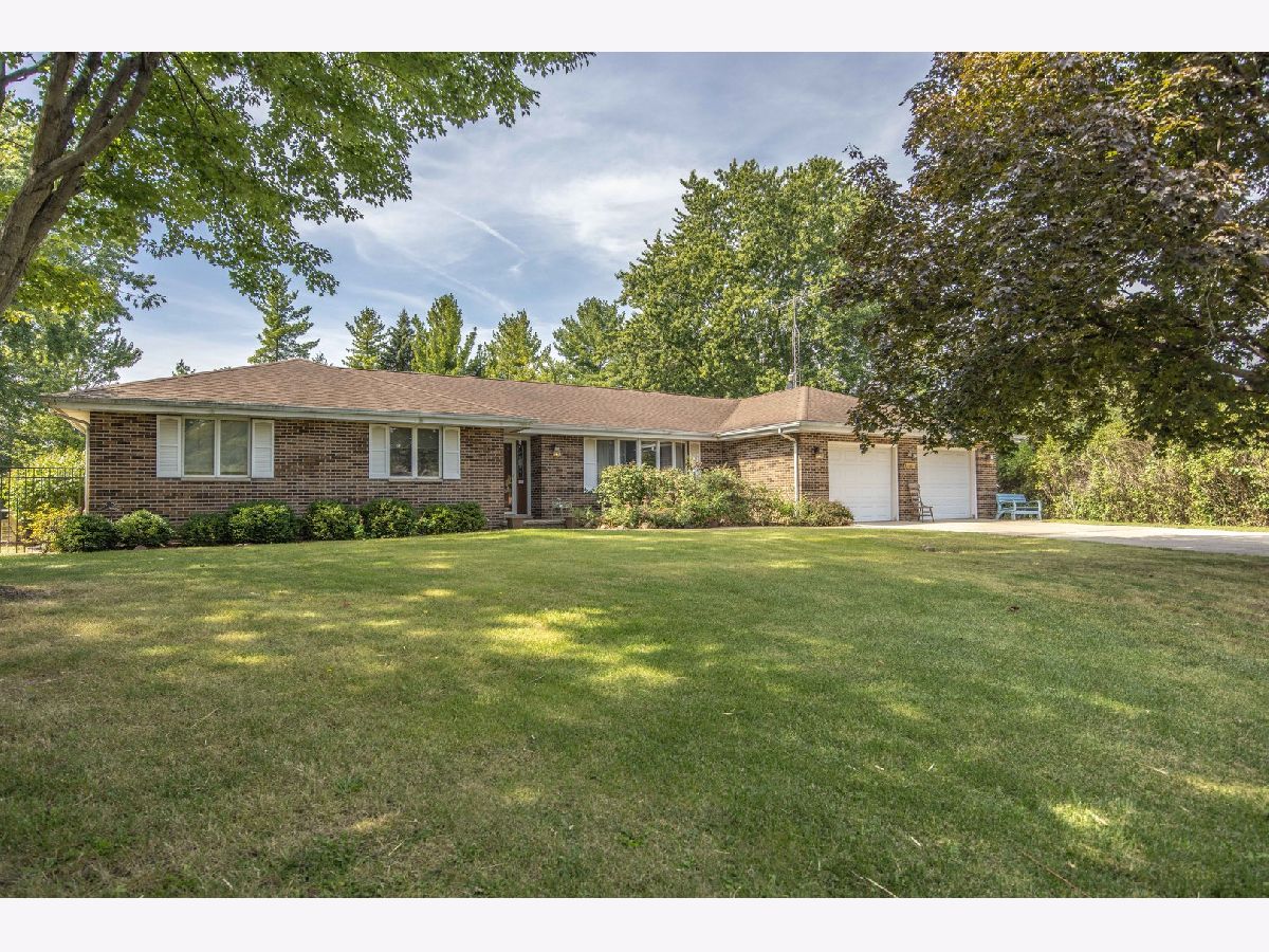 Homes For Sale Fond Du Lac Plainfield Illinois, 25011 Ann Court