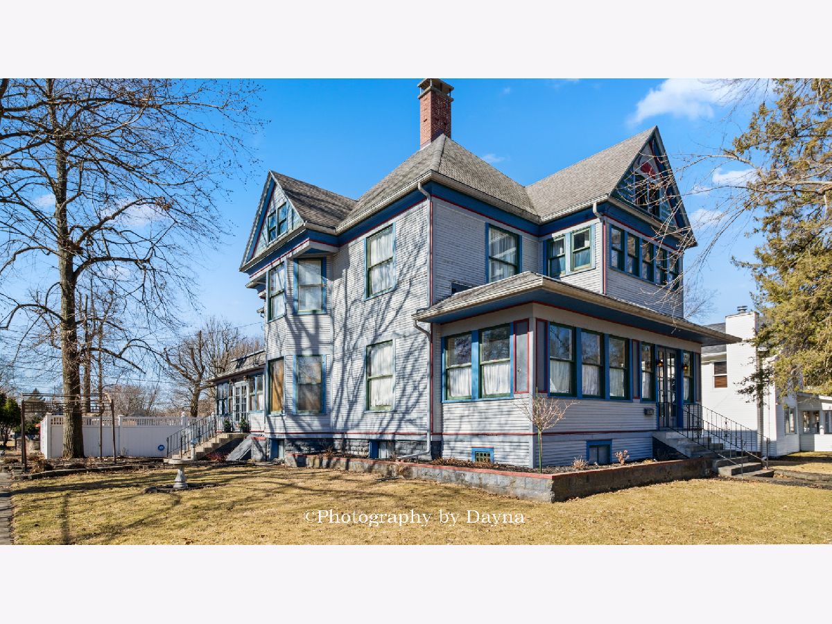  For Sale Momence Illinois, 203 Maple Street