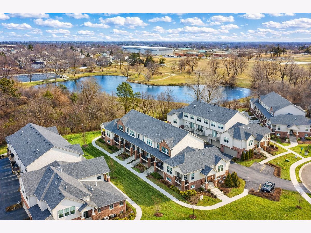  For Sale Lombard Illinois, 40 Woodmoor Court