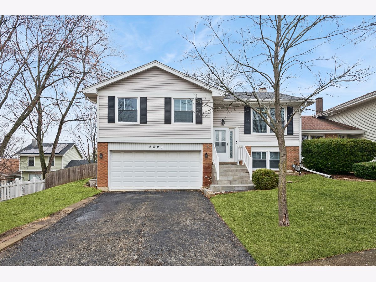  For Sale Lombard Illinois, 2421 Royal Drive