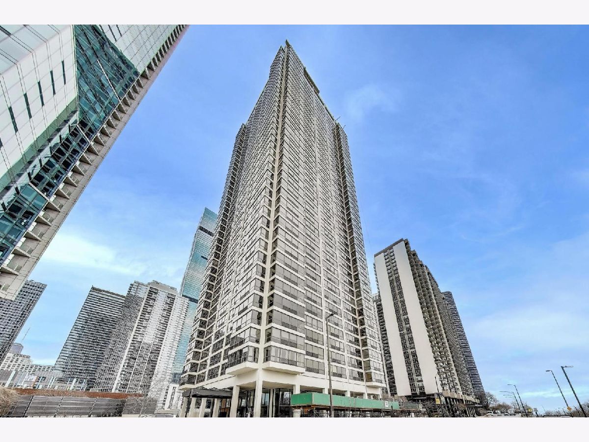 Condominiums For Sale The Buckingham Chicago Illinois, 360 Randolph Street
