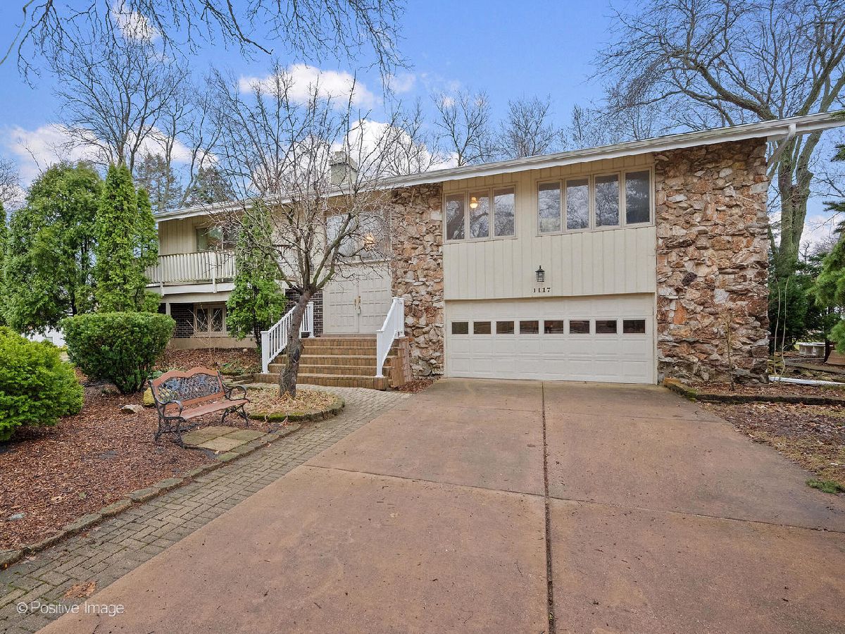  For Sale Downers Grove Illinois, 1117 Barberry Court