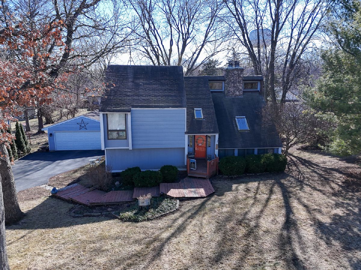  For Sale Marengo Illinois, 836 Oak Manor Drive