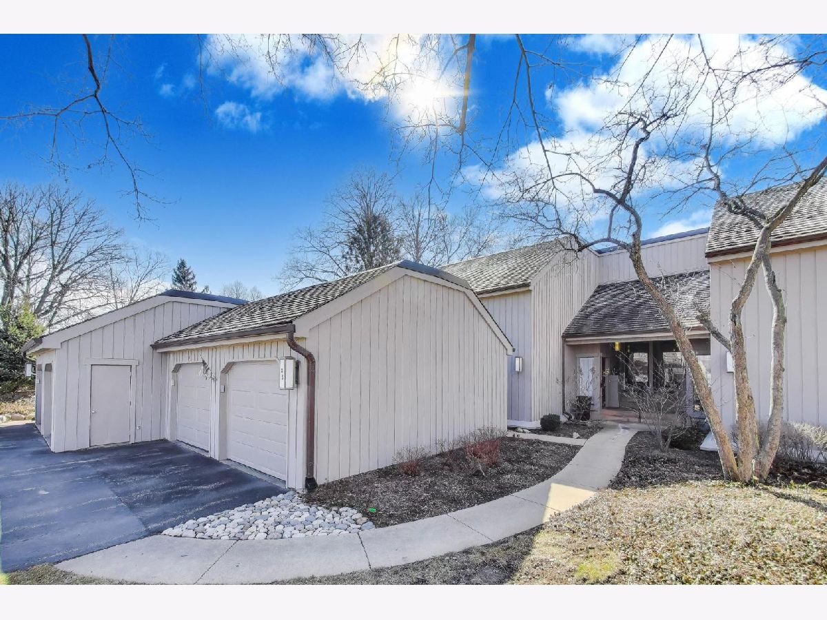  For Sale Lake Barrington Illinois, 83c Thornhill Lane