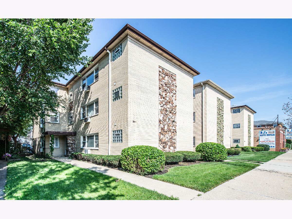  Rented Chicago Illinois, 3804 Harlem