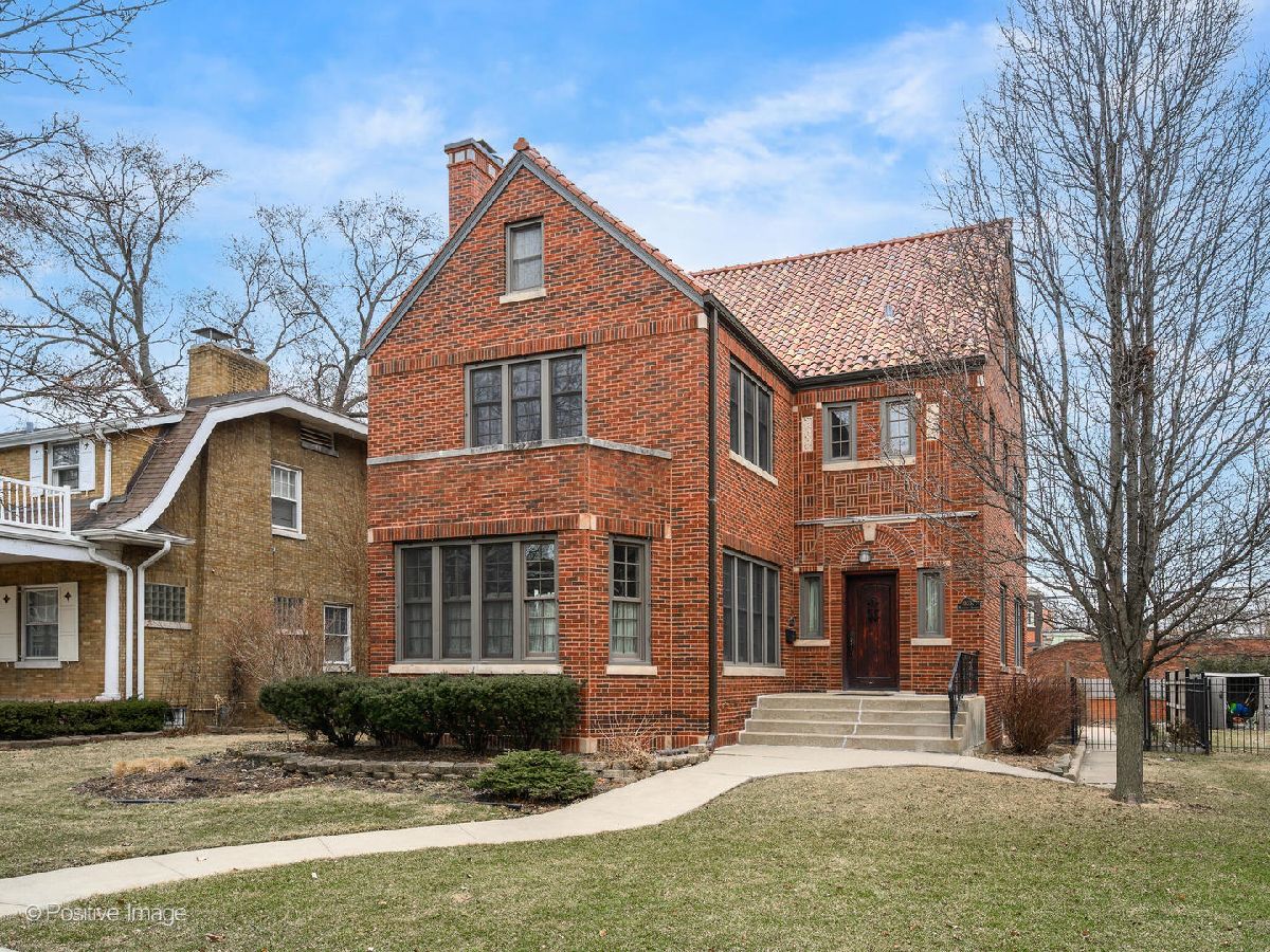  For Sale Chicago Illinois, 10337 Hamilton Avenue