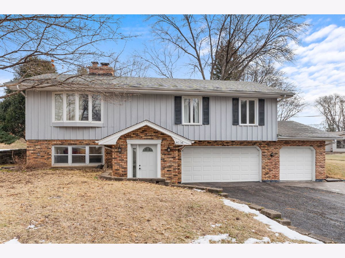  For Sale Crystal Lake Illinois, 6116 Running Iron Drive