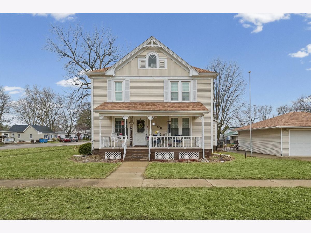  For Sale Mansfield Illinois, 108 Main Street