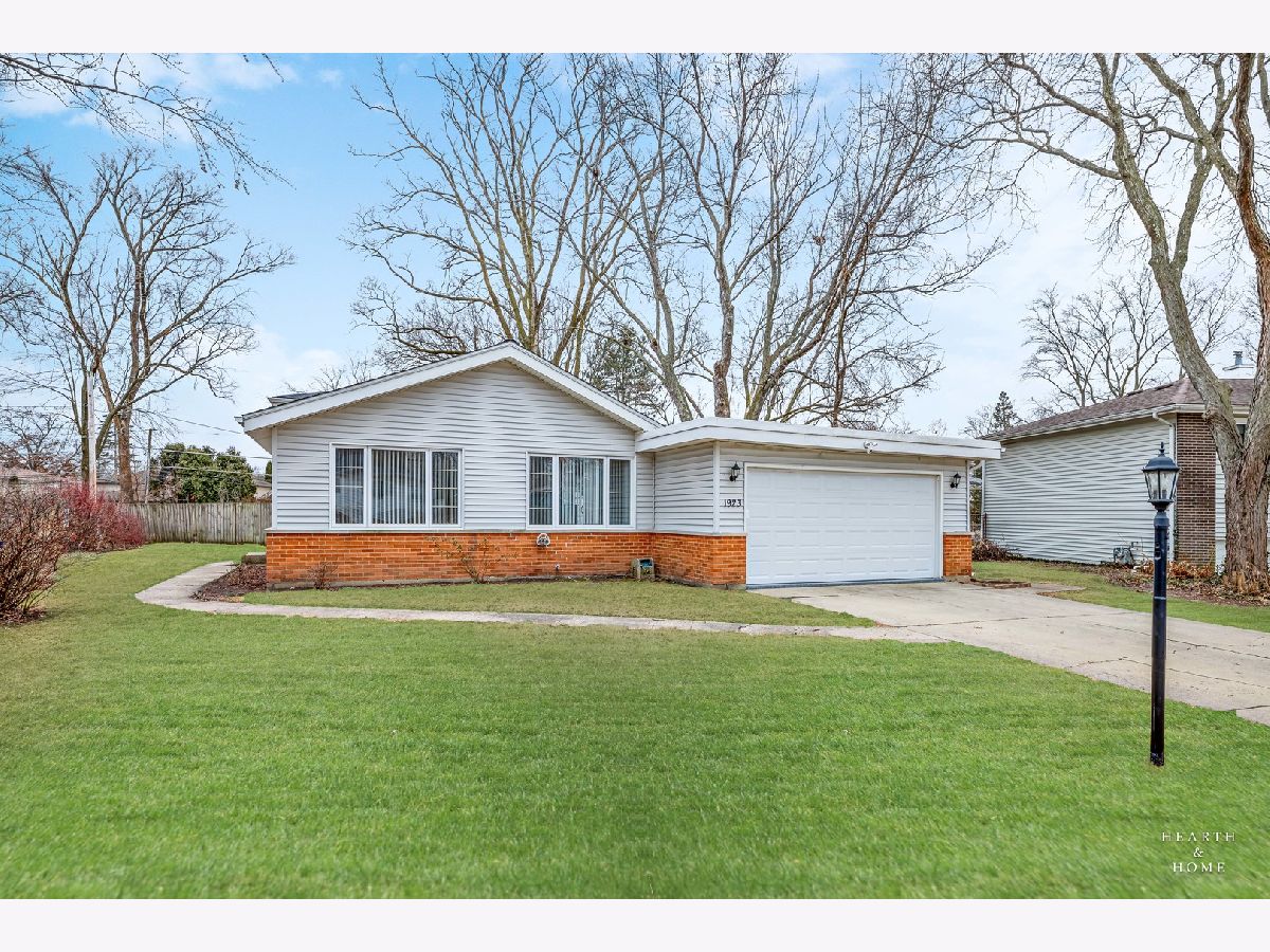  For Rent Mount Prospect Illinois, 1923 Pawnee