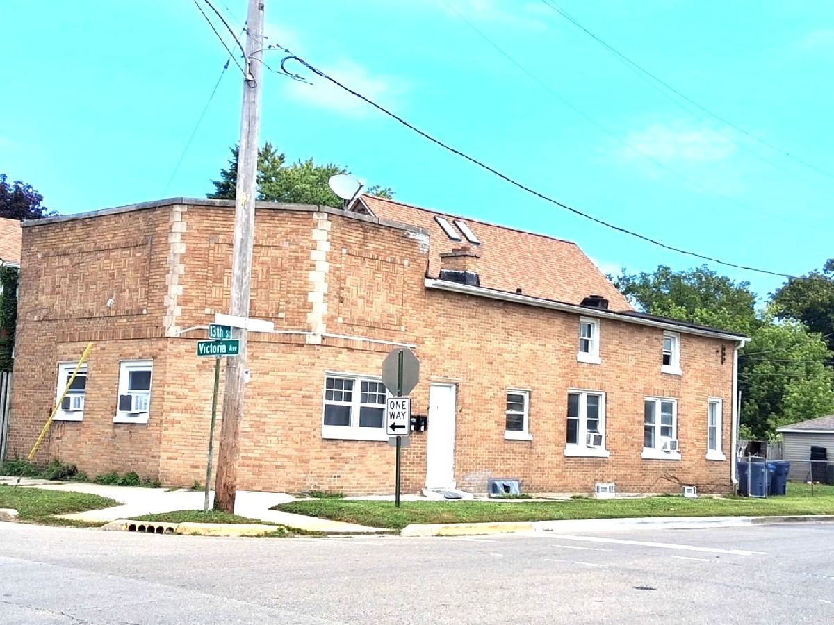  For Sale North Chicago Illinois, 1247 Victoria Avenue
