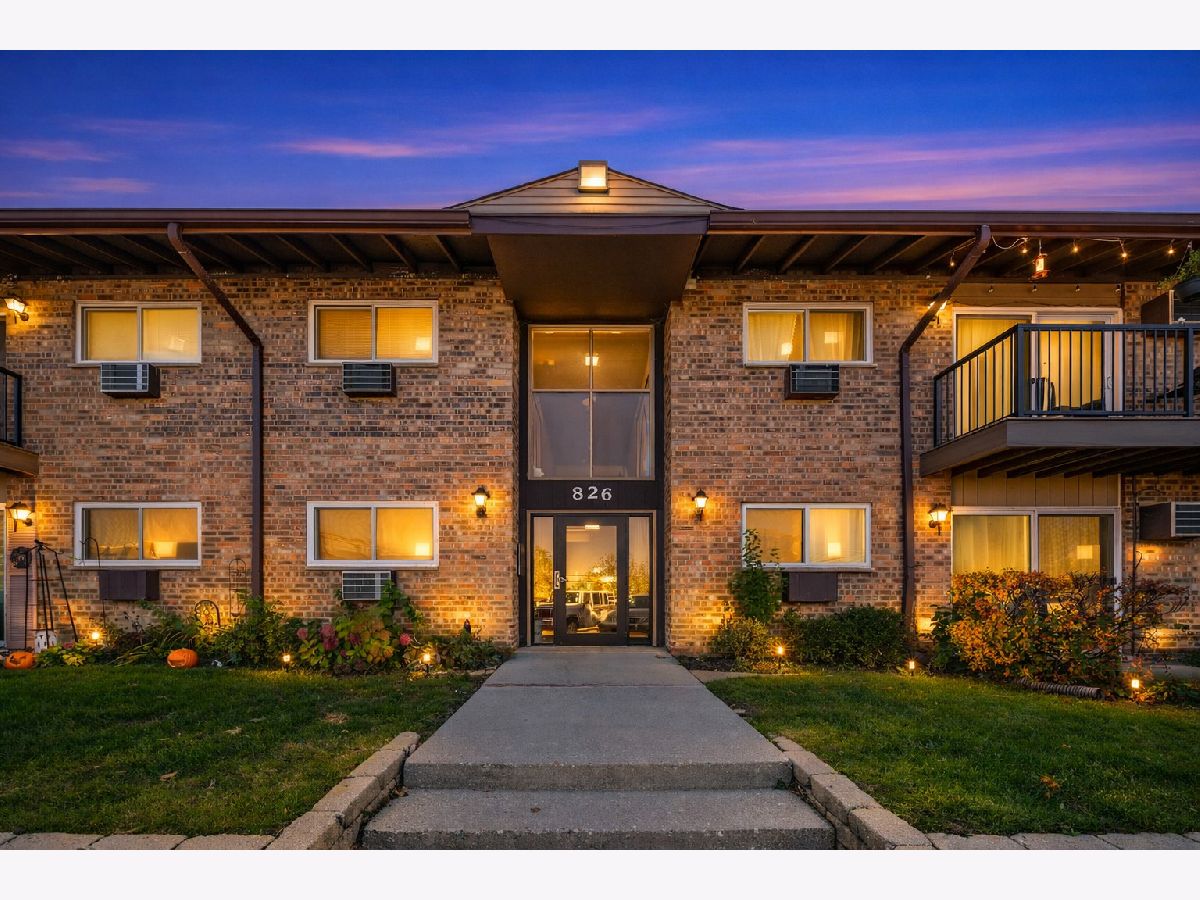  For Sale Prospect Heights Illinois, 826 Old Willow Road