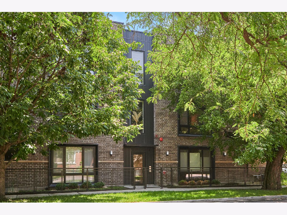  Sold Chicago Illinois, 4153 Melrose