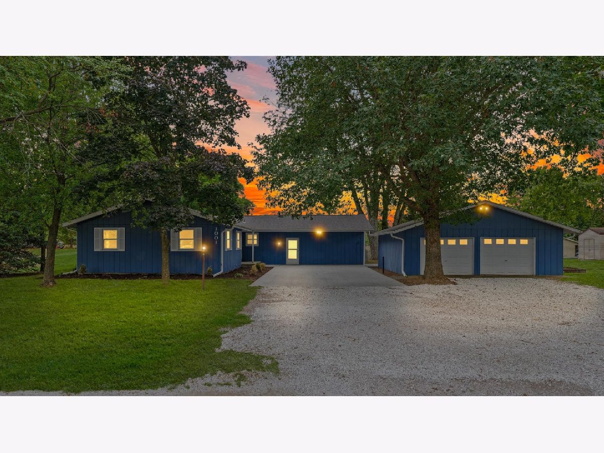  For Sale Mahomet Illinois, 1001 Dianne Lane