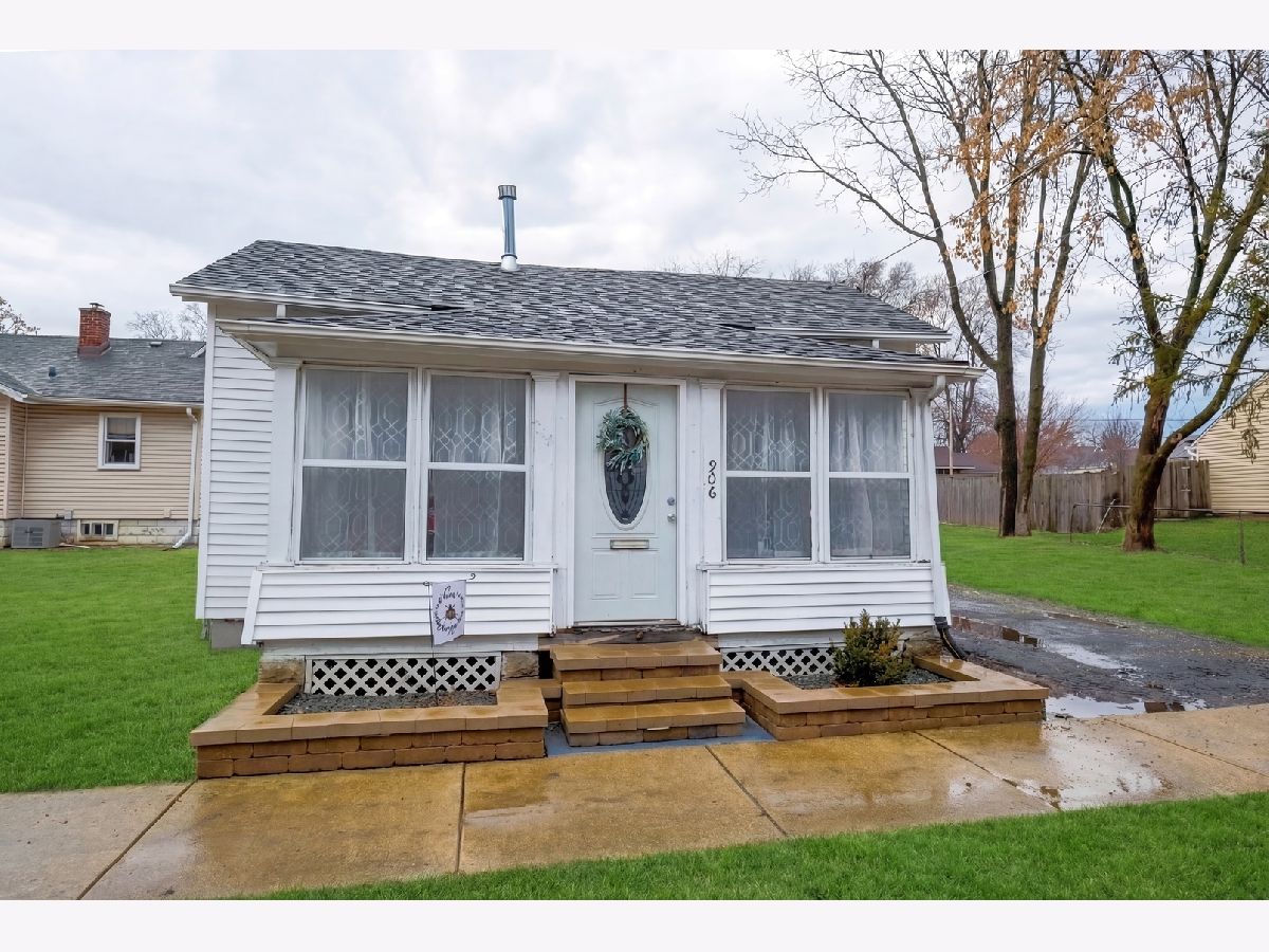  For Sale Aurora Illinois, 906 Grove Street