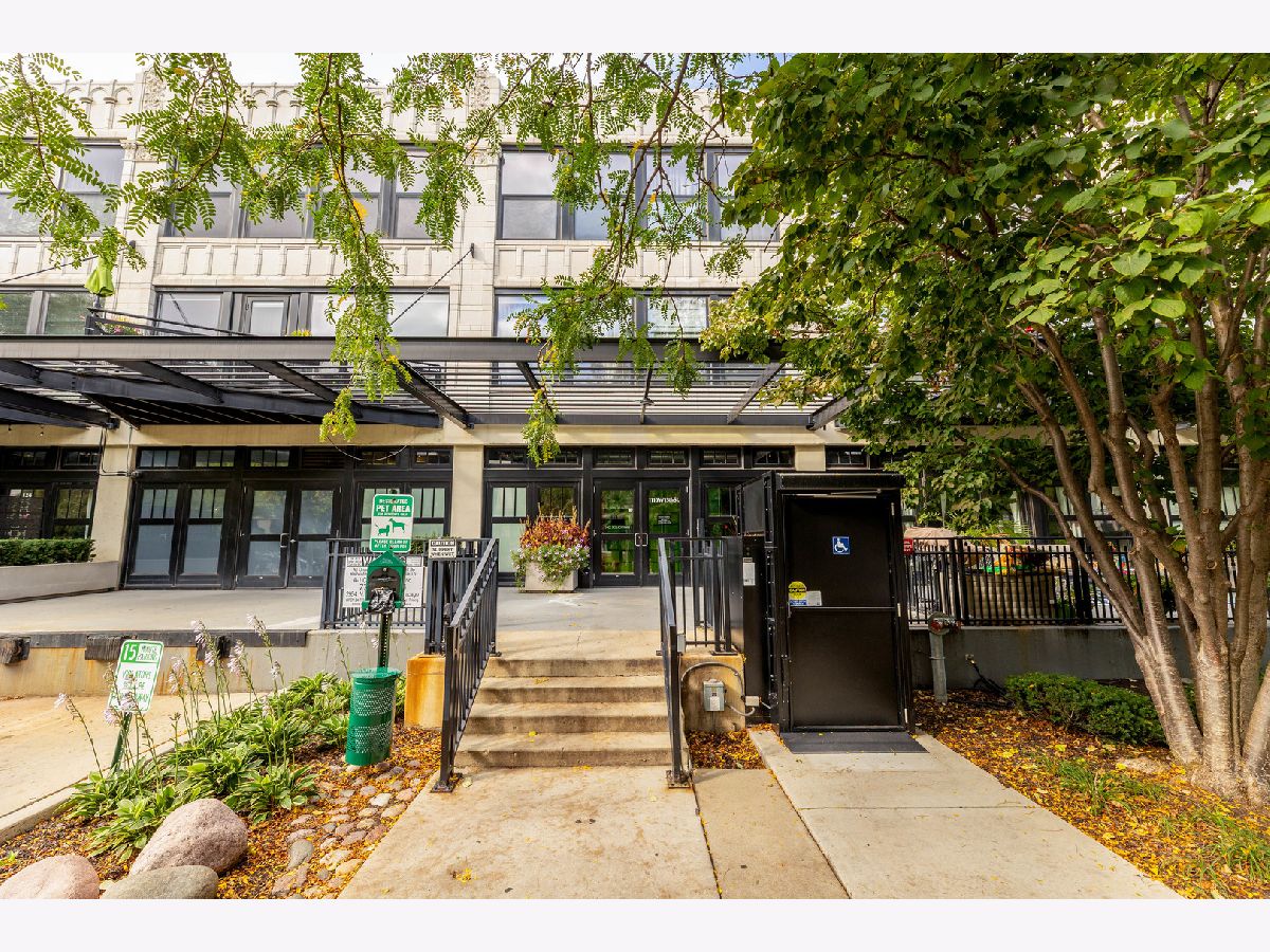 Condominiums For Sale University Commons Chicago Illinois, 1110 15th Street