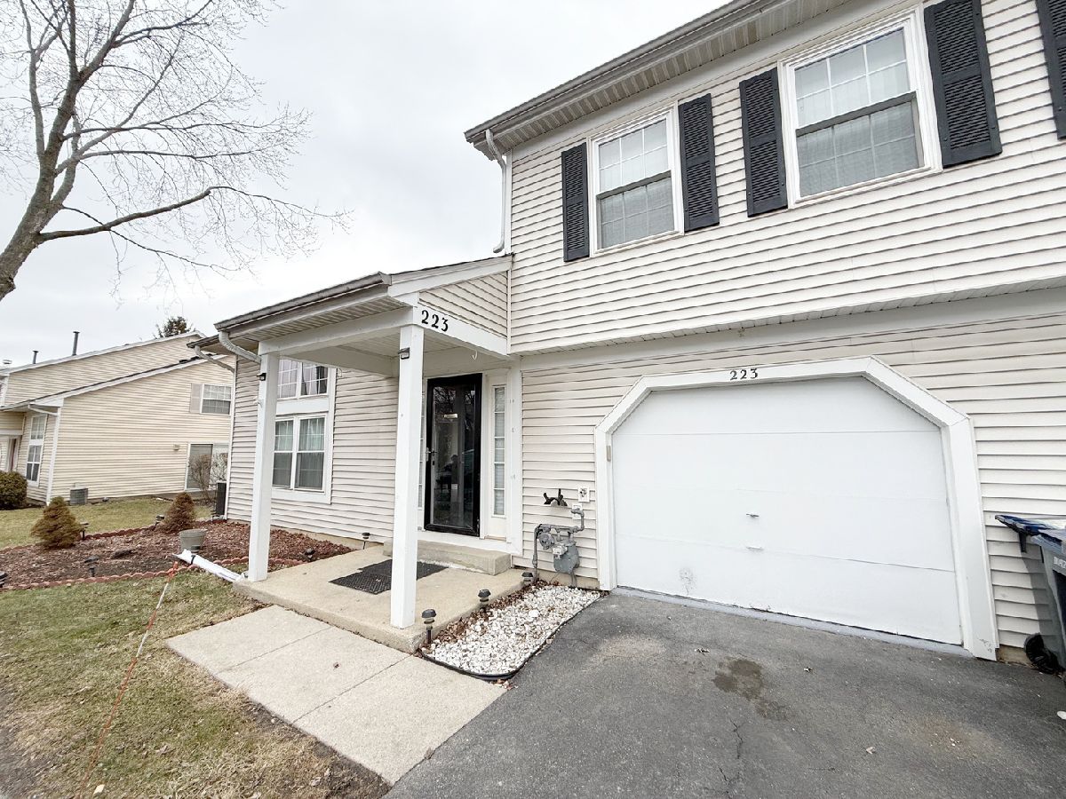  For Rent Streamwood Illinois, 223 Butternut