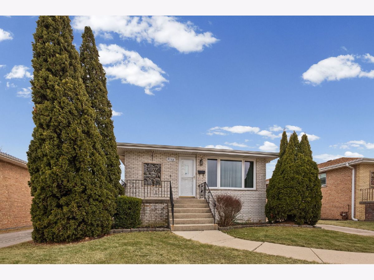  For Sale Alsip Illinois, 5113 121st Place