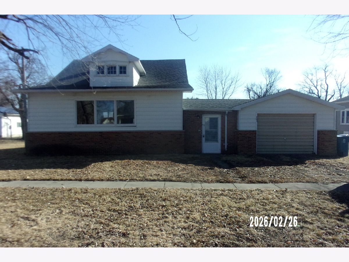  For Sale Flanagan Illinois, 202 Harrison Street